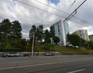Apartament cu 2 camere decomandat, et.1 Manastur zona de interes