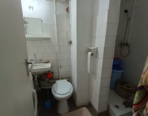 Apartament cu 4 camere 2 bai camara debara Piata Flora