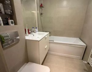 Apartament ultrafinisat cu 3 camere, mobilat si utilat, zona Ciortea !