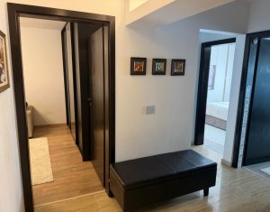 Apartament ultrafinisat cu 3 camere, mobilat si utilat, zona Ciortea !