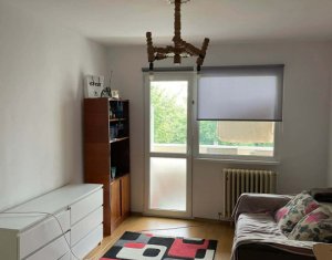 Vanzare apartament cu 3 camere str Fantanele