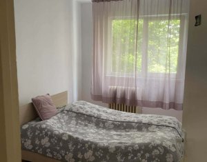 Vanzare apartament cu 3 camere str Fantanele