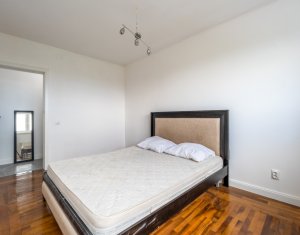 EXCLUSIV 2 camere decomandate, terasă de 40 mp, garaj inclus