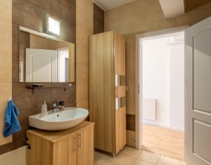 EXCLUSIV 2 camere decomandate, terasă de 40 mp, garaj inclus