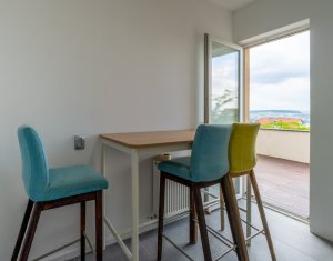 EXCLUSIV 2 camere decomandate, terasă de 40 mp, garaj inclus