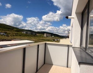 Apartament trei camere, ultrafinisat, partial mobilat, strada Urusagului