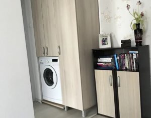 Vand Apartament cu 2 camere Aleea Bizusa etaj intermediar Persoana Fizica