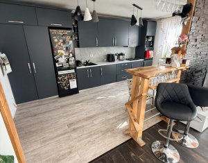Vanzare apartament 3 camere, 77mp, Floresti, Cetatii, la cheie