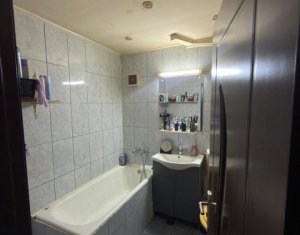  Apartament cu 3 camere decomandat in Manastur! zona Ion Mester
