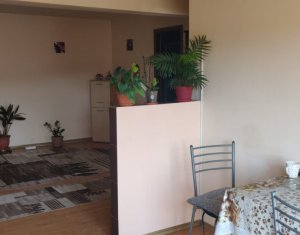 Apartment 2 rooms for sale in Floresti