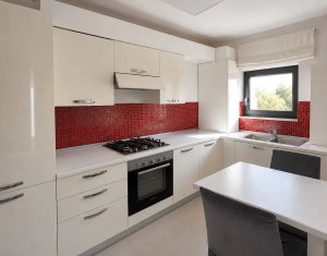 Apartament 3 camere, Borhanci, singur pe etaj, Parcare