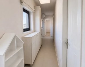 Apartament 3 camere, Borhanci, singur pe etaj, Parcare