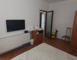 Vanzare apartament 2 camere, curte, gradina, Centru
