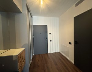 Studio modern, 41 mp + balcon, zona semicentrala