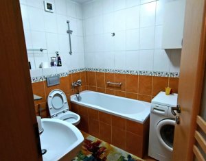 Apartament 3 camere, parcare subterana, boxa, etaj 1, semicentral