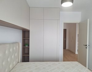 Apartament 2 camere, central Floresti