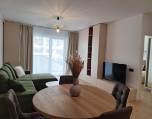 Apartament 2 camere, central Floresti