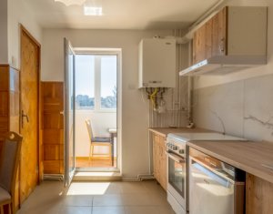 Apartament cu 2 camere, decomandat, strada Ion Mester
