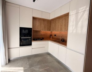 Apartament 3 camere | 78 MP + 17 MP balcoane | Parcare | Zorilor