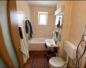 Apartament cu 2 camere str Bucium