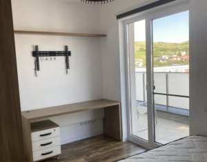 Apartament 3 camere, terasa 20mp , bloc nou, parcare, Borhanci