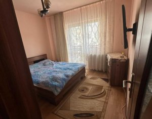 Apartament 4 camere decomandate, 82 mp, etaj intermediar, zona The Office