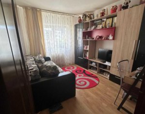 Apartament 4 camere decomandate, 82 mp, etaj intermediar, zona The Office