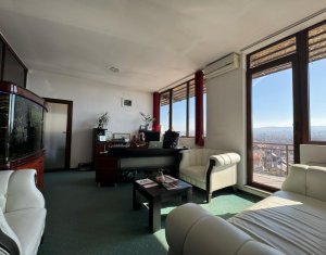 Apartament 4 camere, ultrafinisat, mobilat pentru birou, panorama unica ! 