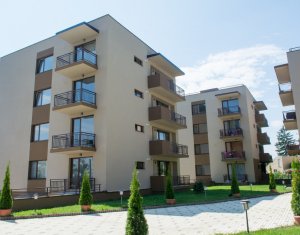 Apartament 4 camere, ultrafinisat, mobilat pentru birou, panorama unica ! 