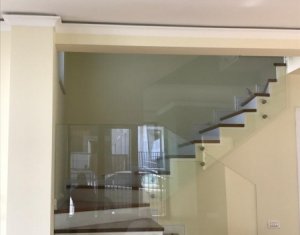 Apartament tip Duplex de vanzare cu 4 camere, gradina, zona Campului!