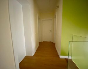 Apartament tip Duplex de vanzare cu 4 camere, gradina, zona Campului!