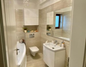 Apartament tip Duplex de vanzare cu 4 camere, gradina, zona Campului!