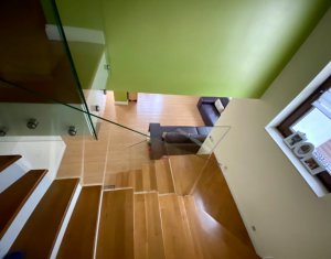 Apartament tip Duplex de vanzare cu 4 camere, gradina, zona Campului!