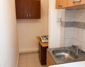 82 mp, DEMISOL 2 GARSONIERE SEPARATE, zona Petrom, Baciu