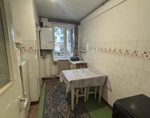 3 camere decomandat 61 mp Gheorgheni