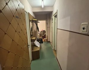 3 camere decomandat 61 mp Gheorgheni