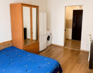 Garsonieră de vânzare, 22 mp, etaj intermediar, zona Expo Transilvania
