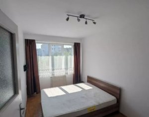  Apartament 2 camere, zona centrala, decomandat, etaj 2/4!