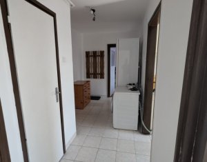  Apartament 2 camere, zona centrala, decomandat, etaj 2/4!