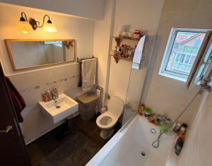 Apartament 3 camere cu scara interioara