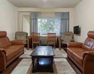 Apartament spațios cu 3 camere,decomandat,Calea Dorobanților