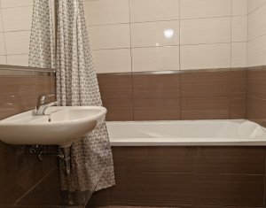 Apartament spațios cu 3 camere,decomandat,Calea Dorobanților