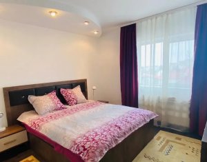 Apartament cu 4 camere, 2 bai, etaj 3/4 in Gheorgheni
