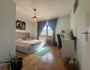 Vanzare apartament 3 camere DECOMANDAT, 74 mp, zona pod Calvaria