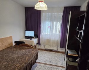 Vand apartament 4 camere zona aleea Negoiu