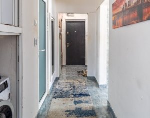 Apartament cu 2 camere decomandat, etaj 1, Manastur, zona buna