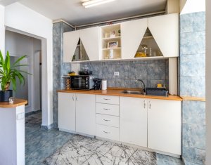 Apartament cu 2 camere decomandat, etaj 1, Manastur, zona buna
